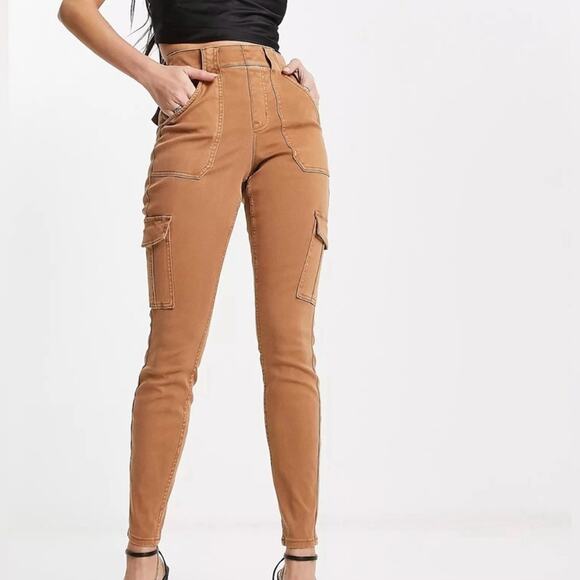 🆕 NWT SPANX Stretch Twill Ankle Cargo Pant Honey Glow Pockets Shapewear Small - Picture 2 of 16